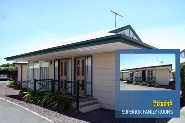 West City Motel Ardeer Kültér fotó